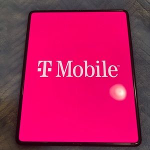 Samsung Galaxy Z Fold 3 (Unlocked) 256GB
